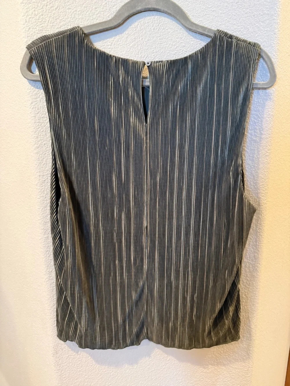 J.Crew Factory Plissé Shell Top - Olive Green, Size L